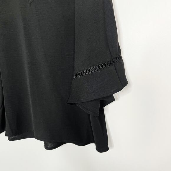 New Gilli Large Black 3/4 Bell Sleeve VNeck Blouse Top Ruffle Inset Trim Detail - Picture 4 of 8